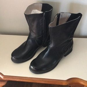 Boots, black leather extra wide.